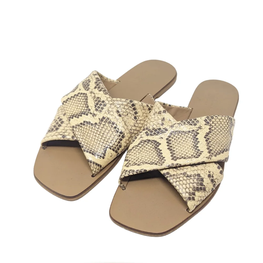 NEW Everlane The Day Crossover Snake Slides Sandals Size 8.5